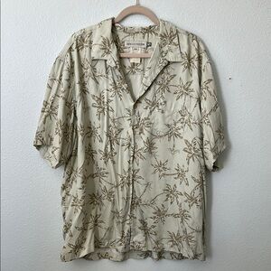 Vintage Mens Quiksilver Palm-Print Short Sleeve Button-Down